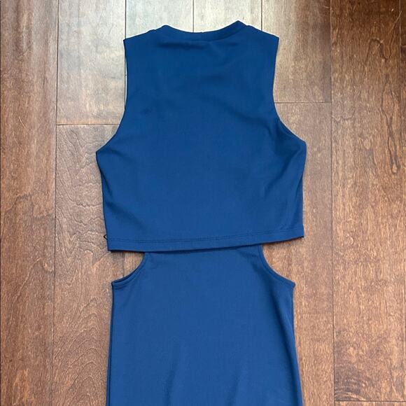 Topshop Blue Cutout Midi Bodycon Dress, Super Cute and Unique Cut, Size 2 - Picture 11 of 13